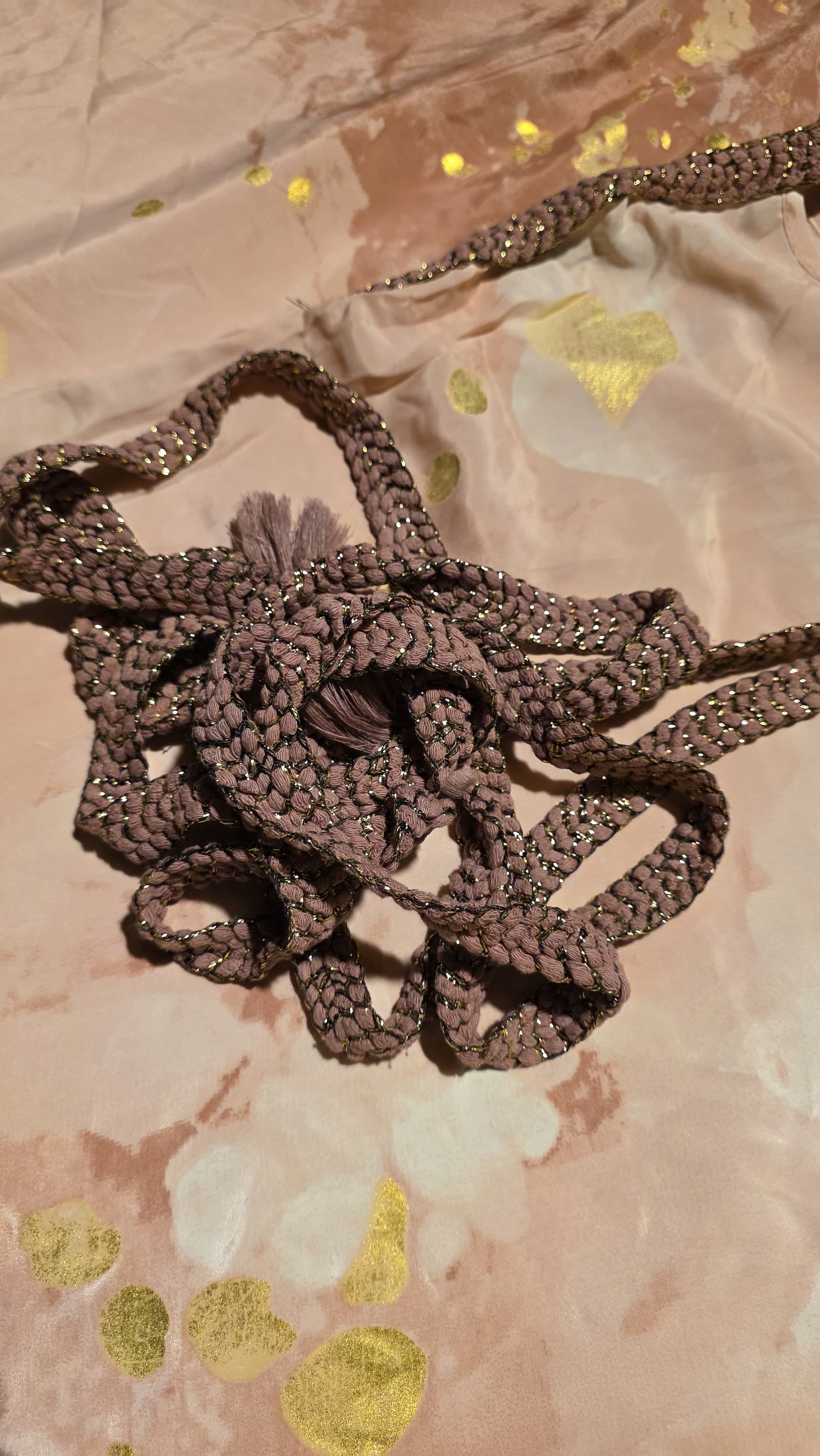 Afrodita Seda Gold – 70% Silk • 30% Viscose