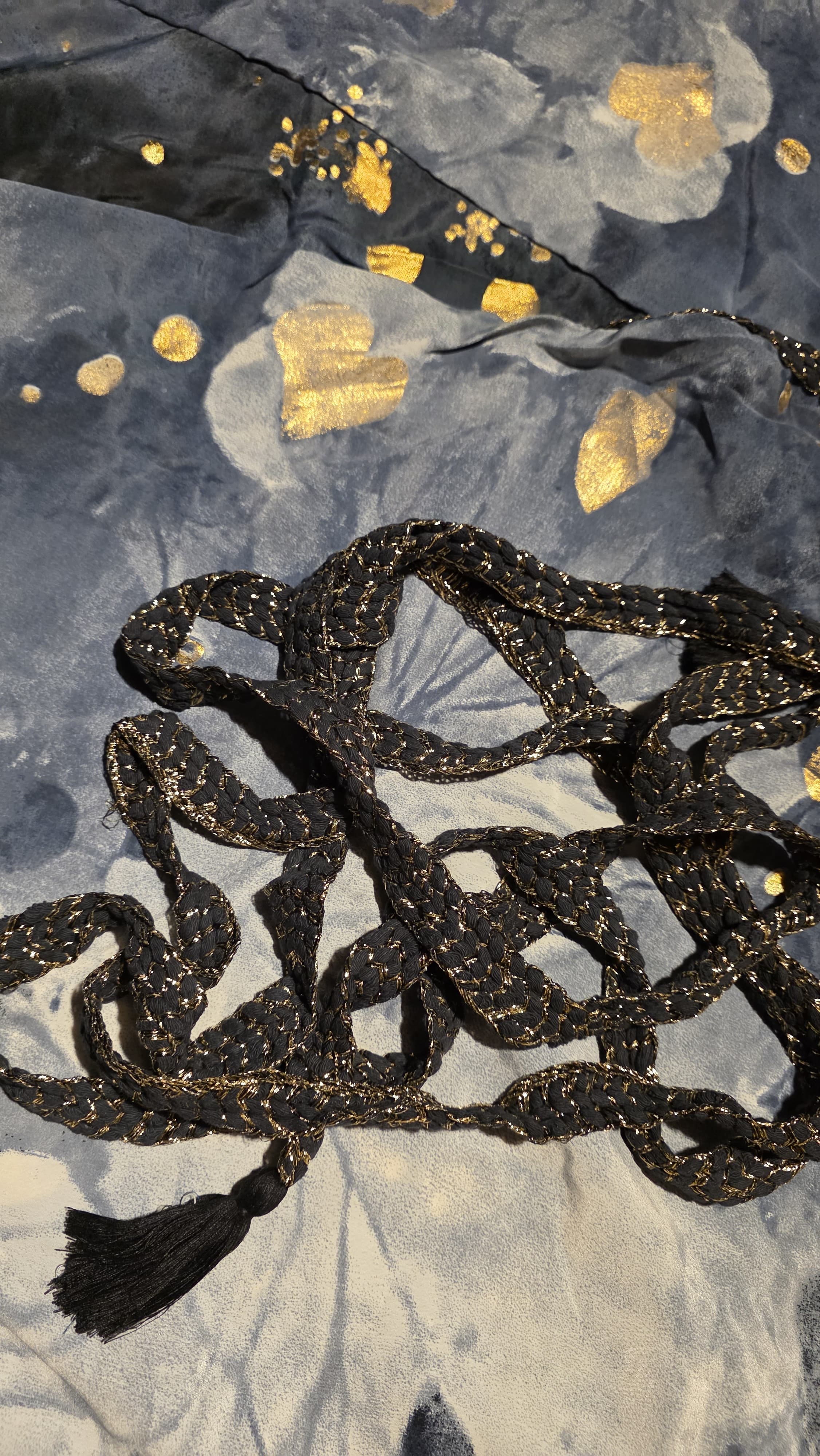 Afrodita Seda Gold – 70% Silk • 30% Viscose