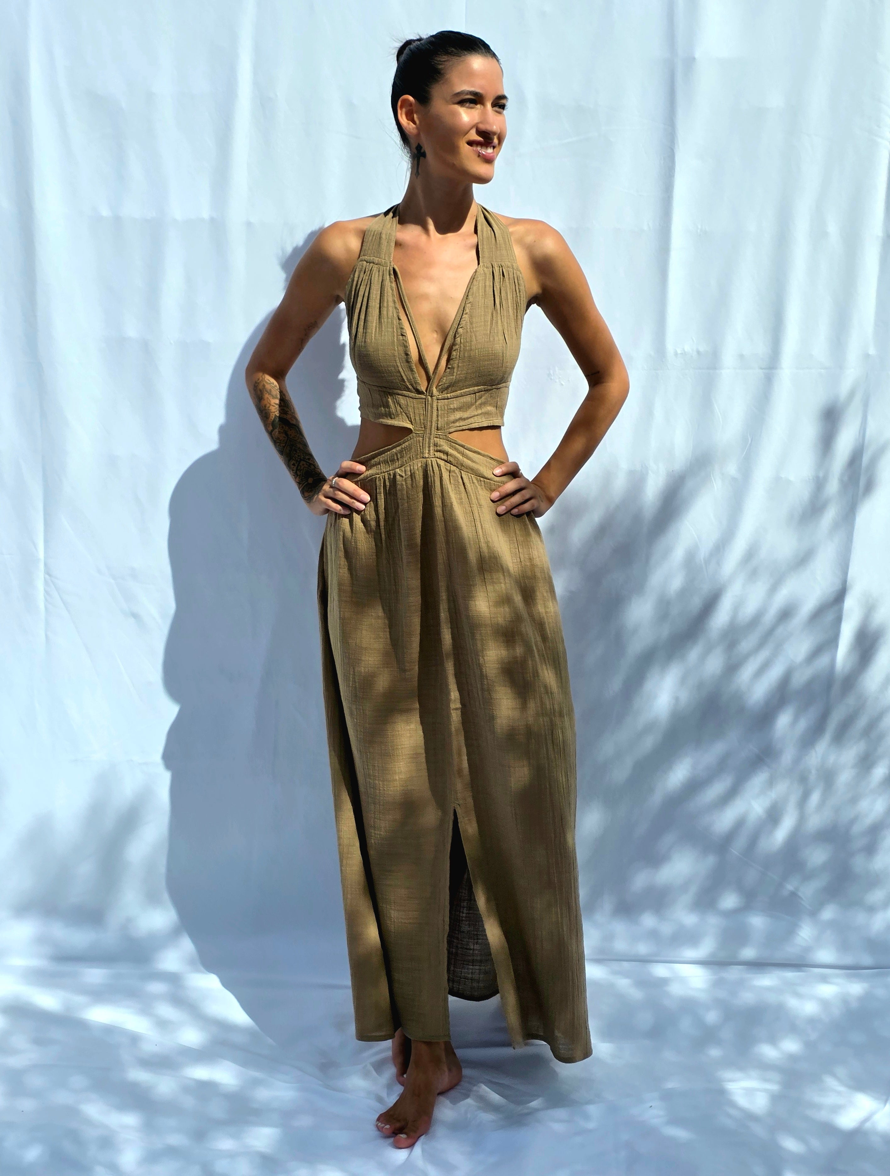 Hanna Cotton Liso — Pureza en movimiento, belleza sin adornos