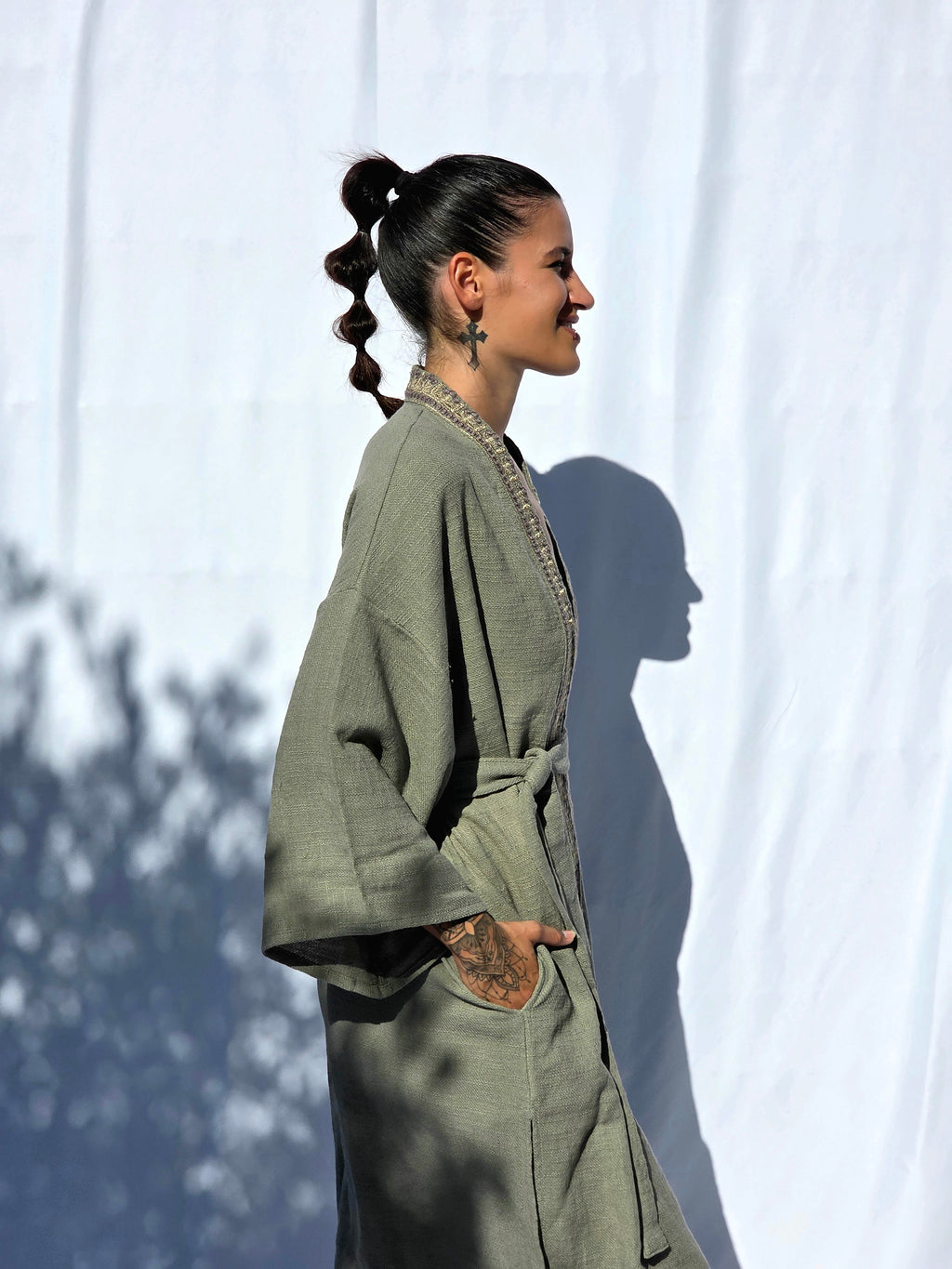 Anna Kimono Bordado — Dulzura tejida, arte que abraza