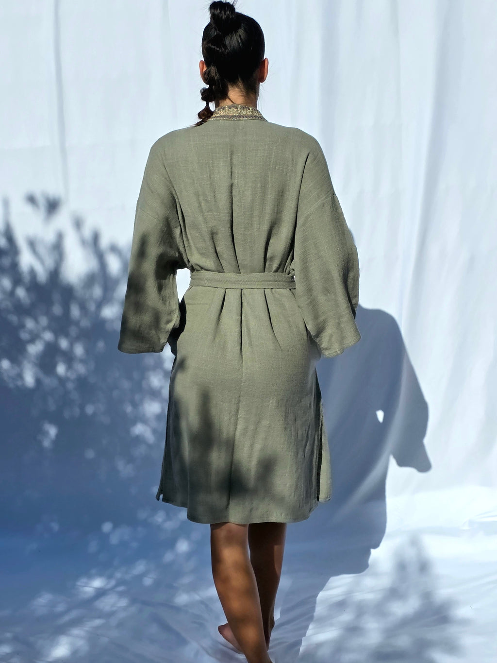 Anna Kimono Bordado — Dulzura tejida, arte que abraza