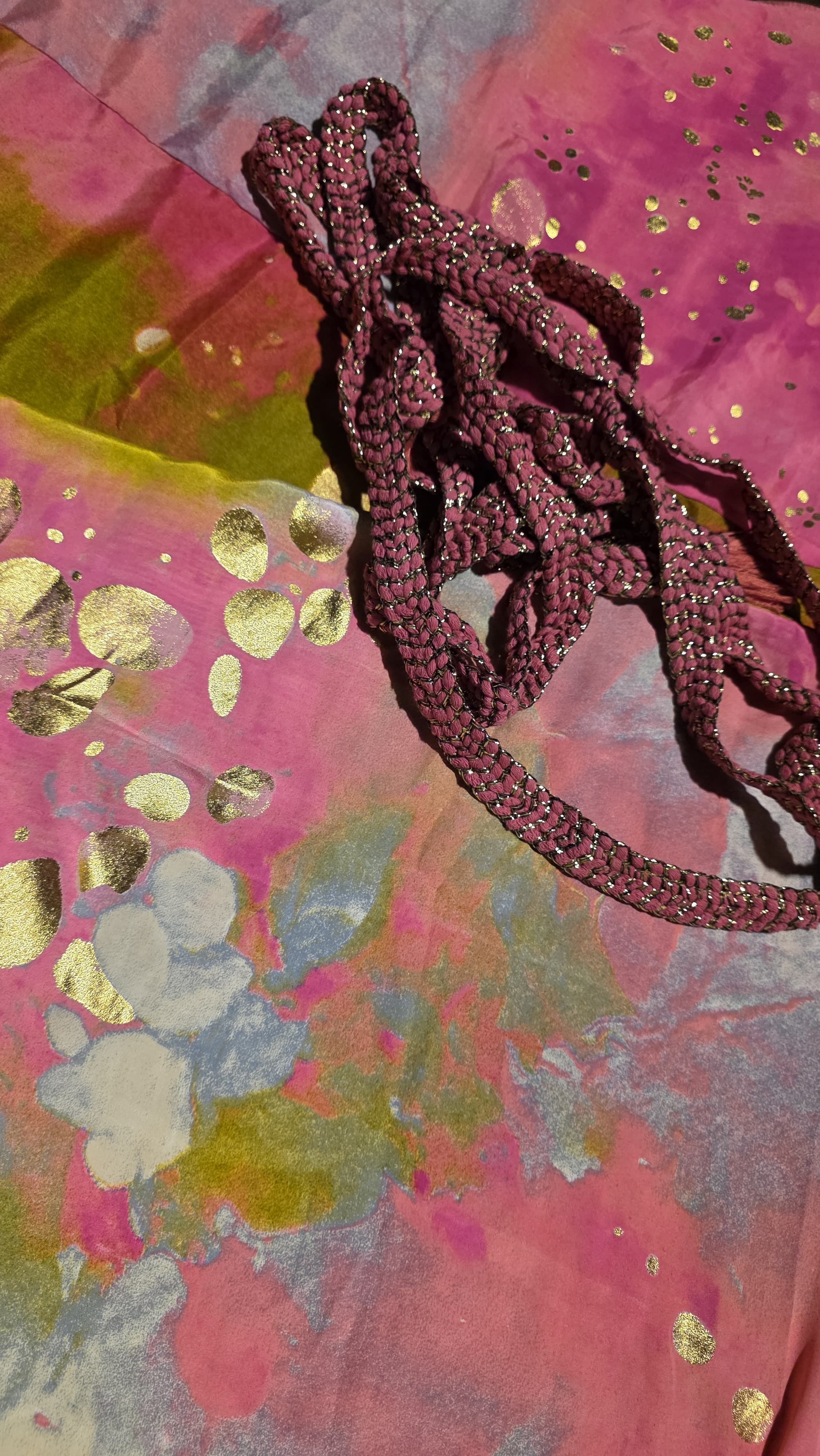 Afrodita Seda Gold – 70% Silk • 30% Viscose