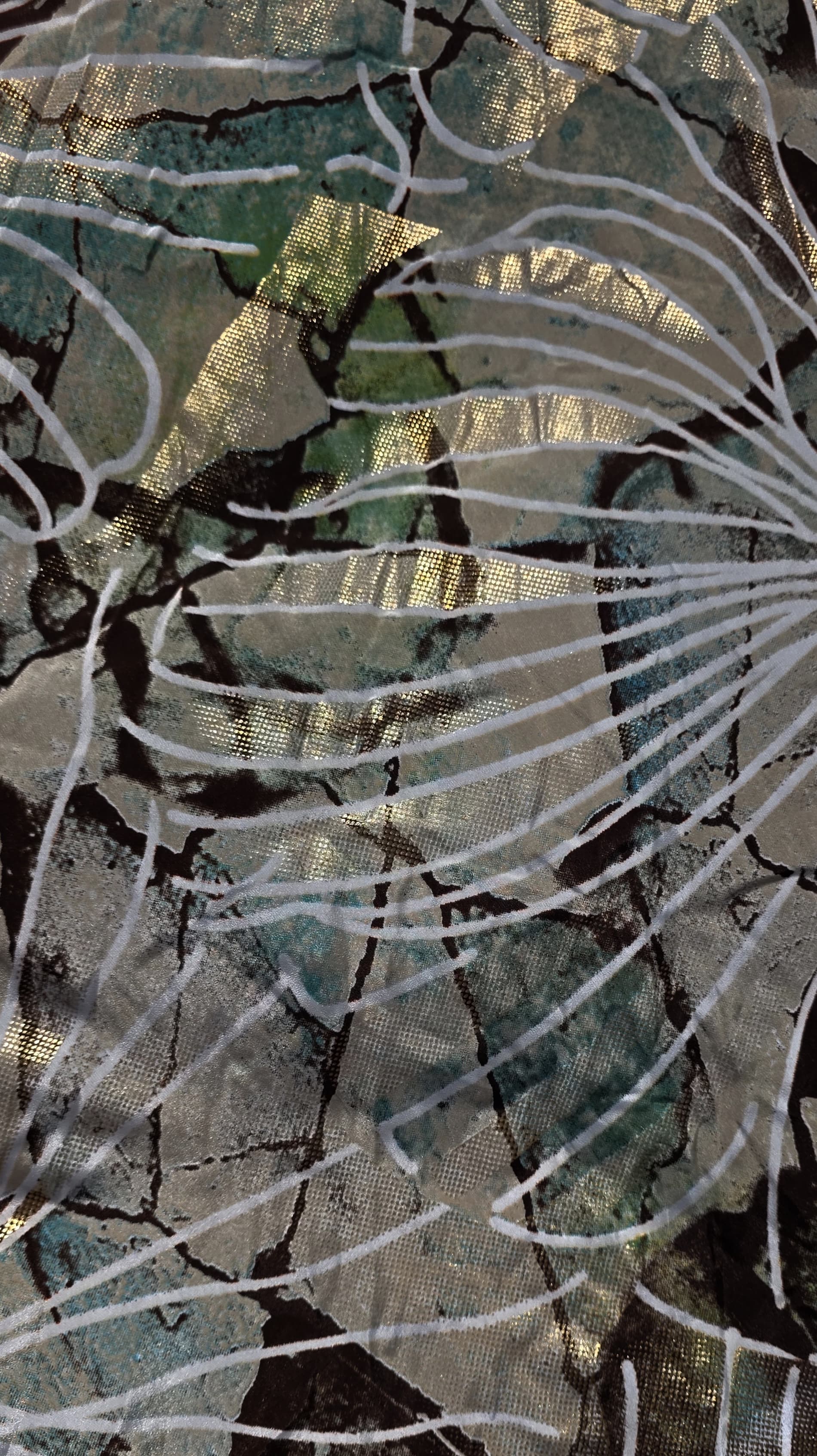 Zahira Seda – 70% Silk • 30% Viscose