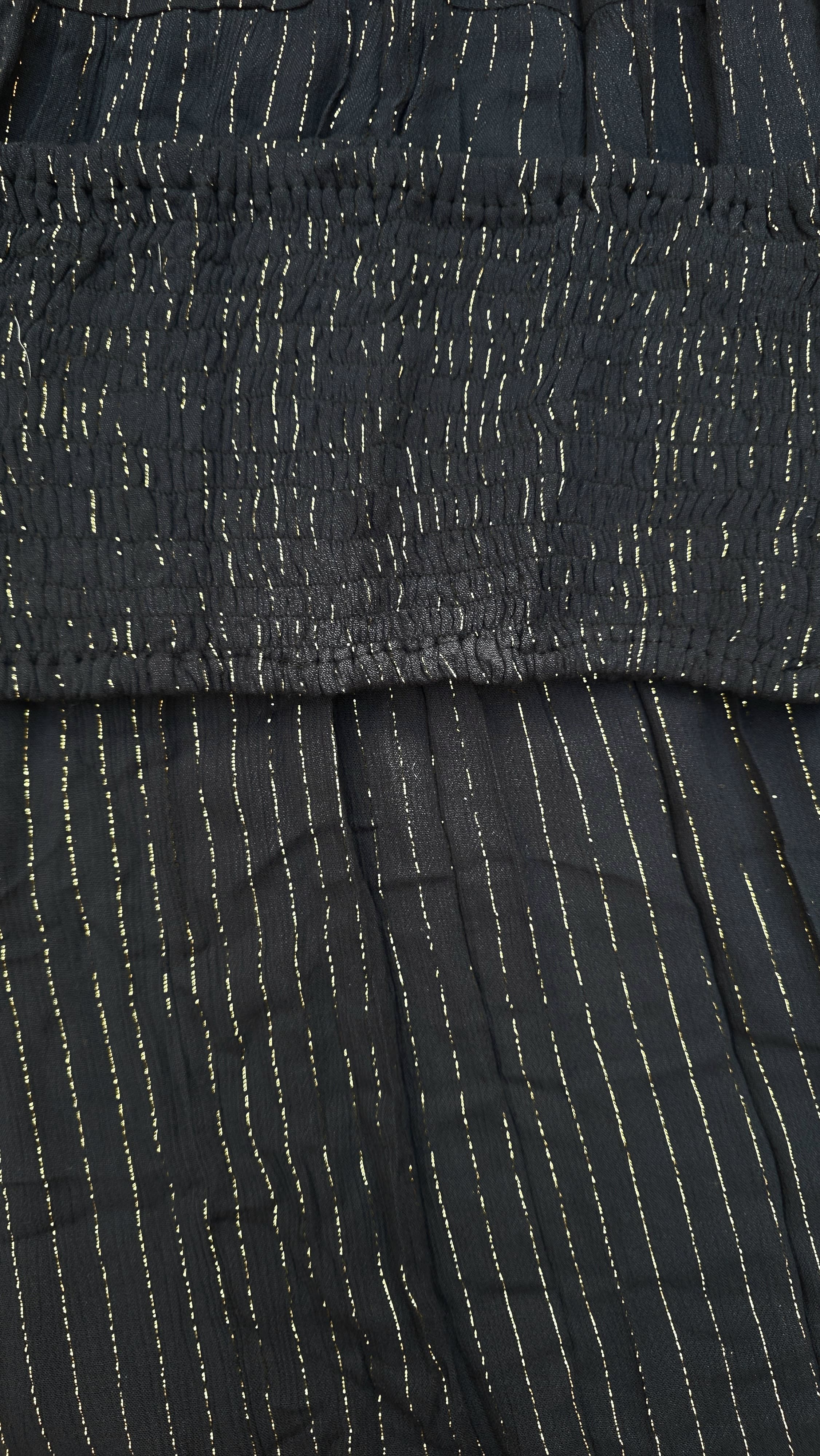 Set Sharona – 95% Viscose • 5% Metallic Lining