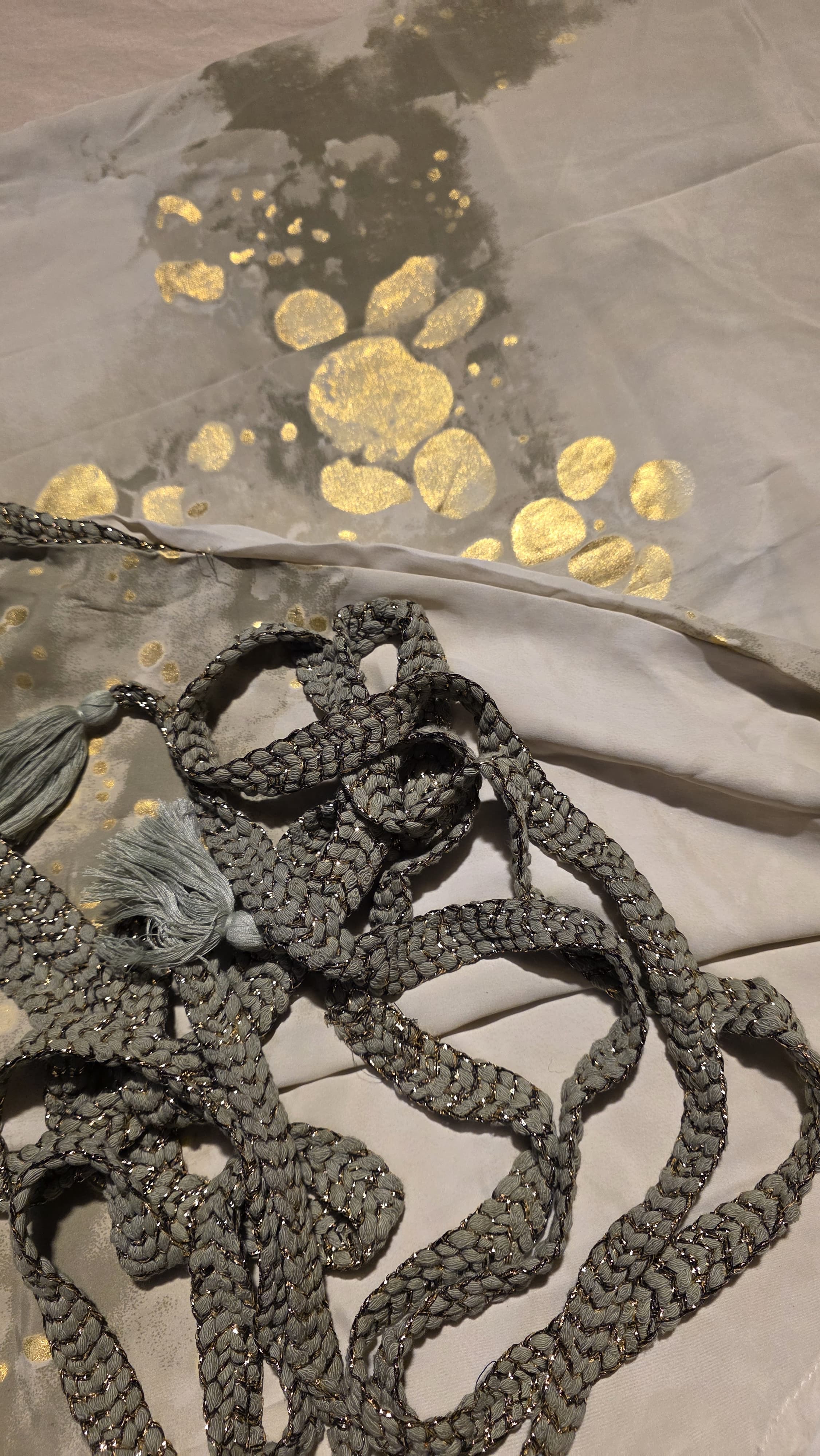 Afrodita Seda Gold – 70% Silk • 30% Viscose